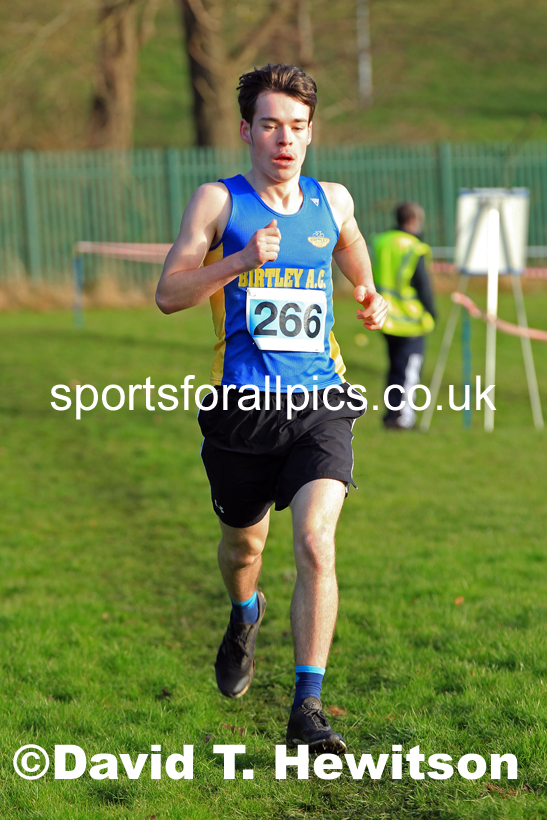 Senior mens 2022 Birtley Cross Country Relays. Photo: David T. Hewitson/Sports for All Pics